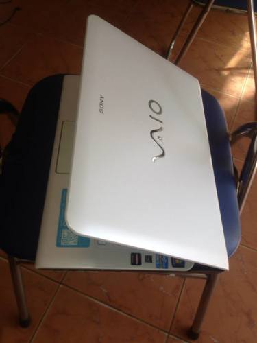 laptop sony vaio giá rẻ SVE15 cũ