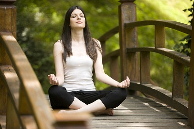 Woman doing yoga, canon 1Ds mark III